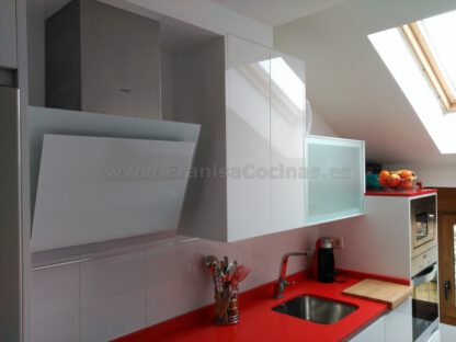 Muebles de cocina tirador gola blanco brillo - Imagen 9
