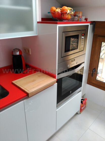 Muebles de cocina tirador gola blanco brillo - Imagen 10