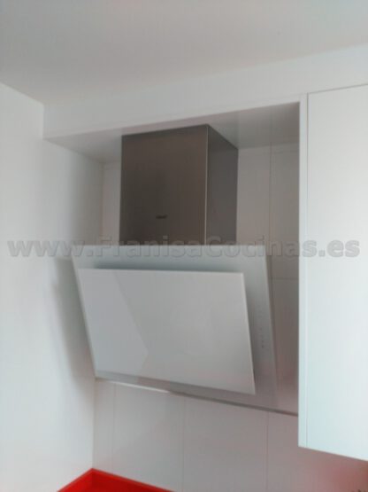 Muebles de cocina tirador gola blanco brillo - Imagen 13