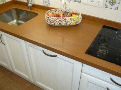 Muebles de cocina de madera de fresno blanco patinado - Imagen 19