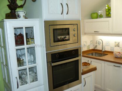Muebles de cocina de madera de fresno blanco patinado - Imagen 24
