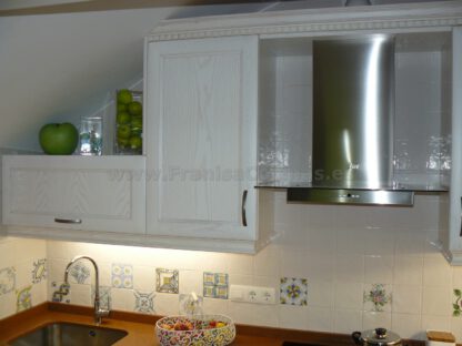 Muebles de cocina de madera de fresno blanco patinado - Imagen 6
