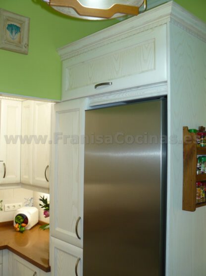 Muebles de cocina de madera de fresno blanco patinado - Imagen 10