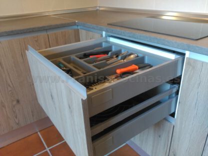 Muebles de cocina laminado - Imagen 19