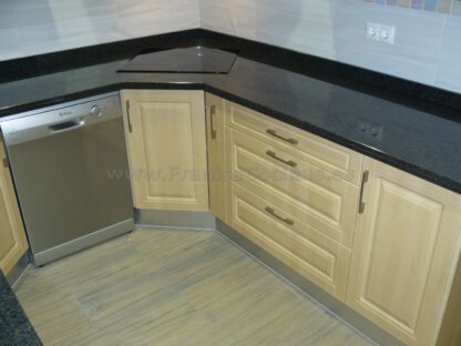 Muebles de cocina polilaminados - Imagen 17