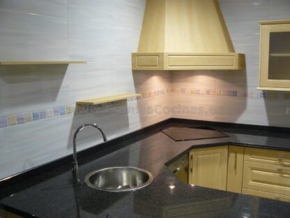 Muebles de cocina polilaminados - Imagen 23