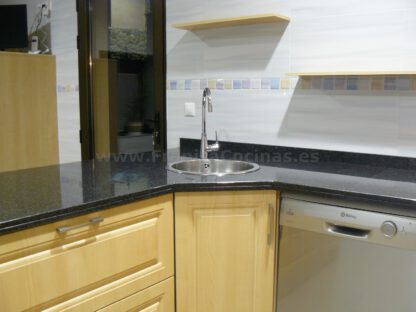 Muebles de cocina polilaminados - Imagen 26