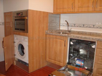 Muebles de cocina polilaminados - Imagen 14