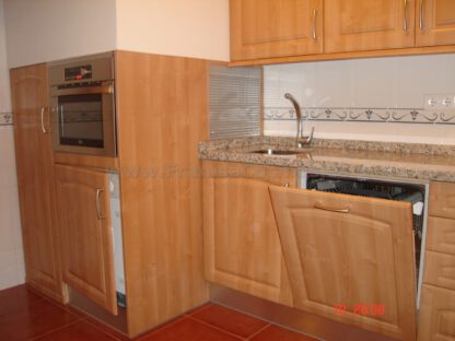 Muebles de cocina polilaminados - Imagen 12