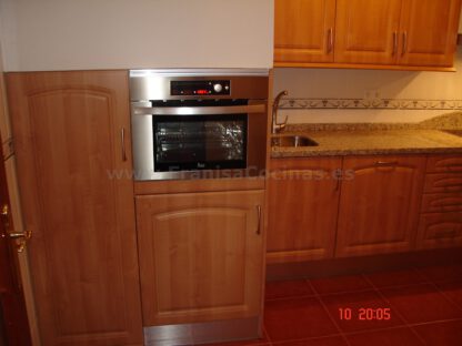 Muebles de cocina polilaminados - Imagen 4