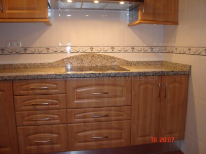 Muebles de cocina polilaminados - Imagen 8
