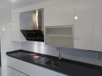 Muebles de cocina con tirador gola aluminio - Imagen 16