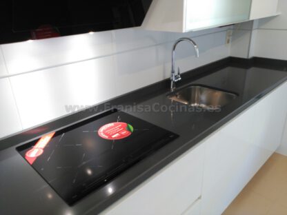Muebles de cocina con tirador gola aluminio - Imagen 19