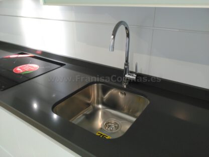 Muebles de cocina con tirador gola aluminio - Imagen 20