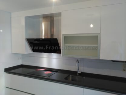 Muebles de cocina con tirador gola aluminio - Imagen 23