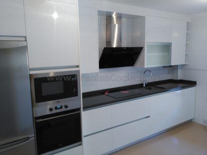 Muebles de cocina con tirador gola aluminio - Imagen 8
