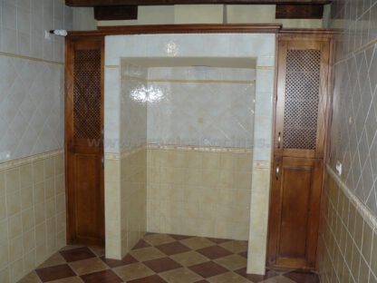 Muebles de cocina de madera castaño - Imagen 20
