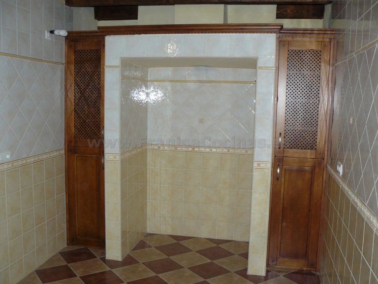 Muebles de cocina de madera castaño – FRANISA Cocinas