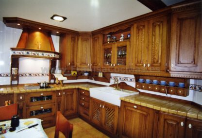 Muebles de cocina rústica en madera