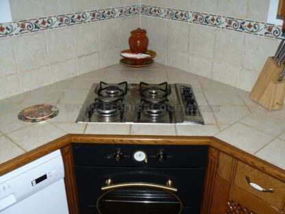 Muebles de cocina rústicos en madera - Imagen 22