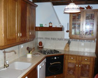 Muebles de cocina rústicos en madera