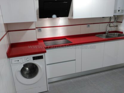 Muebles de cocina blancos tirador efecto gola - Imagen 11
