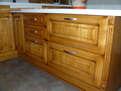 Muebles de cocina de madera - Imagen 43