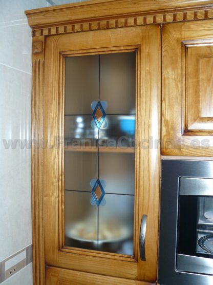 Muebles de cocina de madera - Imagen 48