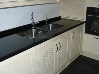 Muebles de cocina madera patinado arena beige - Imagen 9
