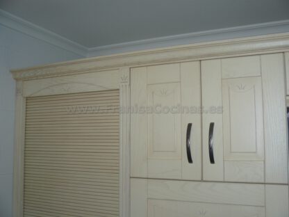 Muebles de cocina madera patinado arena beige - Imagen 13