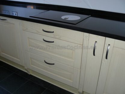 Muebles de cocina madera patinado arena beige - Imagen 14