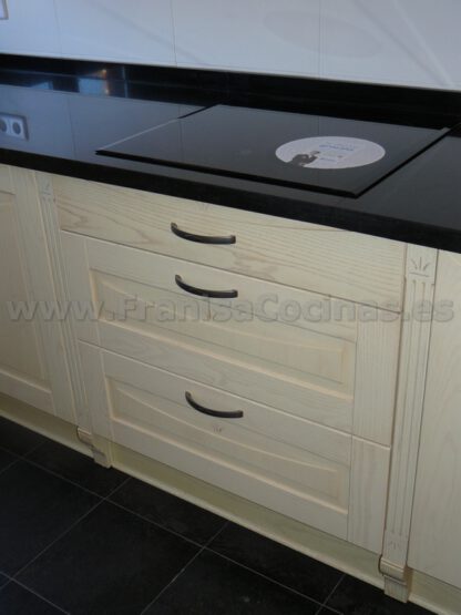 Muebles de cocina madera patinado arena beige - Imagen 29