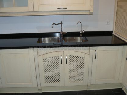 Muebles de cocina madera patinado arena beige - Imagen 4
