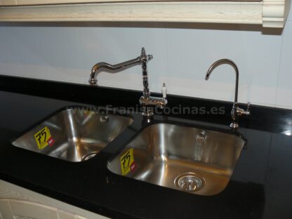 Muebles de cocina madera patinado arena beige - Imagen 37