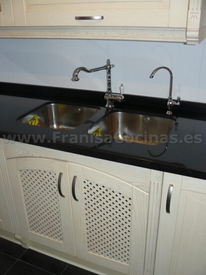 Muebles de cocina madera patinado arena beige - Imagen 38