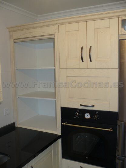 Muebles de cocina madera patinado arena beige - Imagen 43