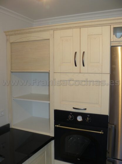 Muebles de cocina madera patinado arena beige - Imagen 44