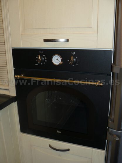 Muebles de cocina madera patinado arena beige - Imagen 51