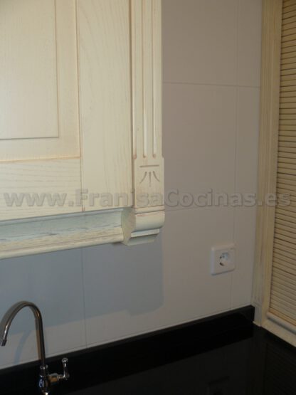 Muebles de cocina madera patinado arena beige - Imagen 54