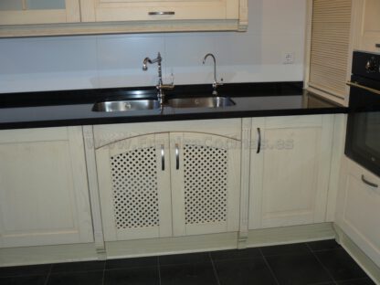 Muebles de cocina madera patinado arena beige - Imagen 61