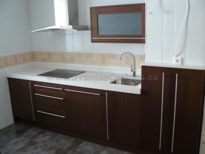 Muebles de cocina tablero marino wengué