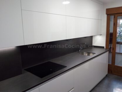 Muebles de cocina blanca - Imagen 2
