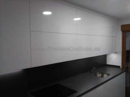Muebles de cocina blanca - Imagen 12