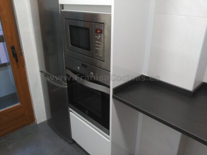 Muebles de cocina blanca - Imagen 19