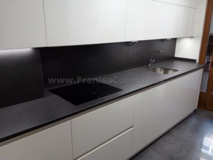 Muebles de cocina blanca - Imagen 3