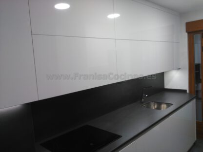 Muebles de cocina blanca - Imagen 23
