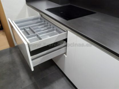 Muebles de cocina blanca - Imagen 33
