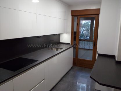 Muebles de cocina blanca