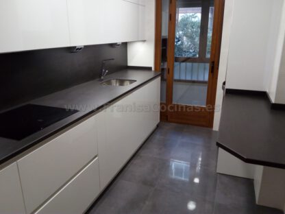 Muebles de cocina blanca - Imagen 44