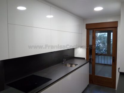 Muebles de cocina blanca - Imagen 45